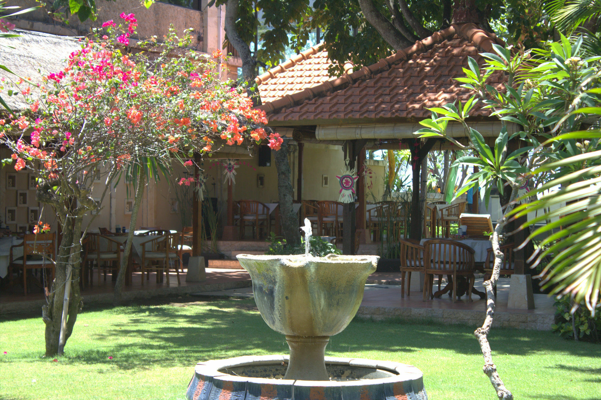 Legian The Sari Beach מראה חיצוני תמונה